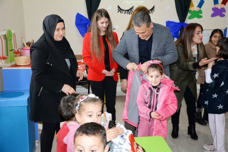 Yıldırımöz'den Mutlu Eden Hediye...