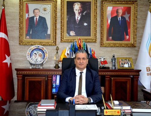 Bağımsızlık meşalesiyle sonsuza dek aydınlanacağız.