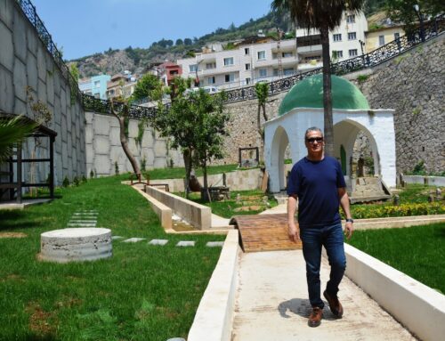 Tarihimize ve geçmişimize sahip çıkmak, boynumuzun borcu.